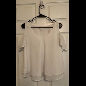 Shoulder-less Top